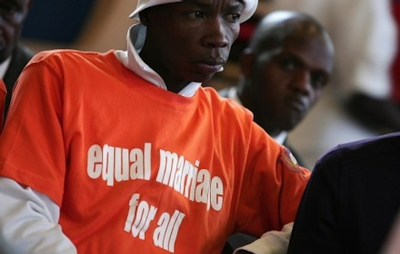 La police perquisitionne les bureaux d'un groupe gai à Harare La police perquisitionne les bureaux d'un groupe gai à Harare